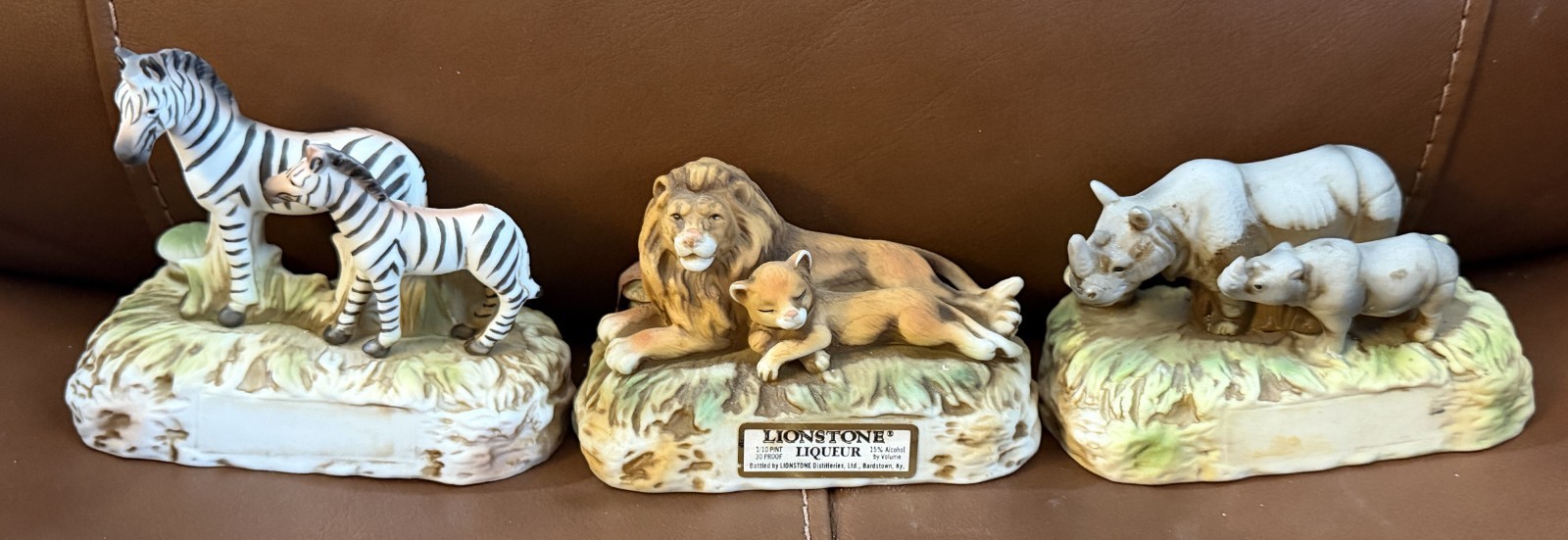 VINTAGE 1977 LIONSTONE SAFARI SERIES HIPPO, LION & ZEBRA MINI-DECANTERS