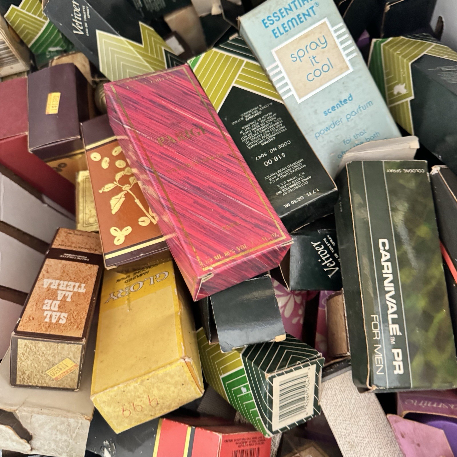 VTG Perfume Cologne Collection Lot Bottles Estate Lot See Pics - 12 RANDOM