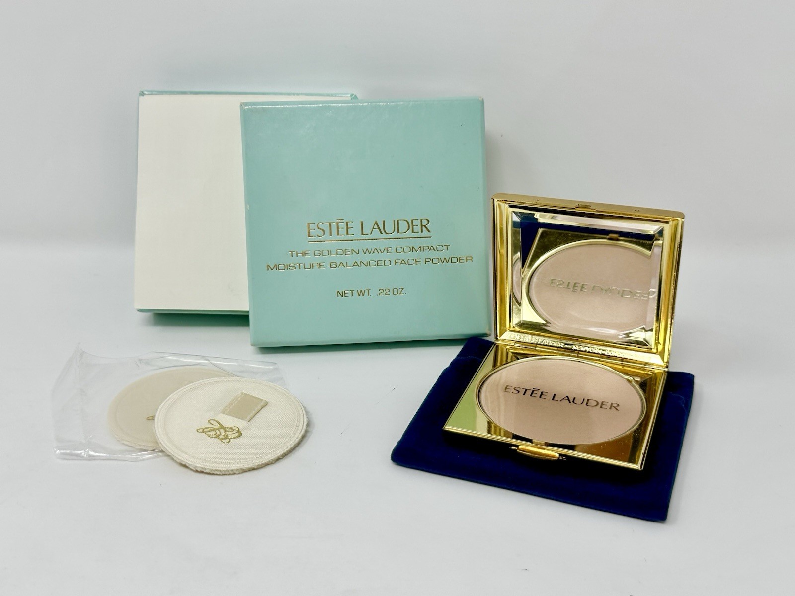 Vintage Estee Lauder Golden Wave Compact Ecru-01 Face Powder NOS 1994 Complete