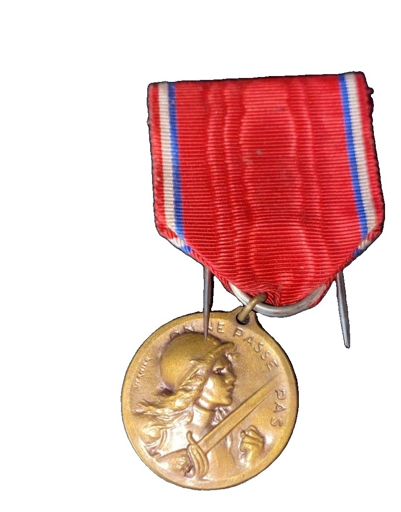 WWI French Verdun Medal Boxed With Diploma 323rd Field Artillery Vernier 1916