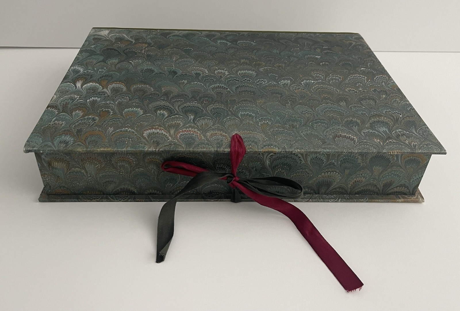 IL PAPIRO Firenze Italy Marbled Paper Green Peacock Storage Box