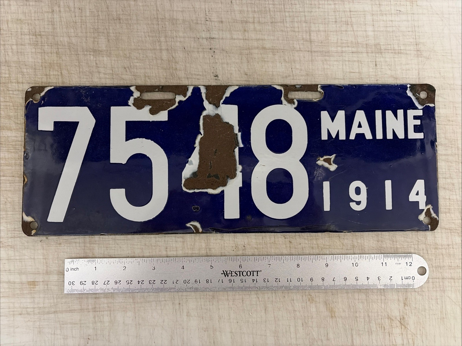 1914 Maine Porcelain License Plate Tag 7548