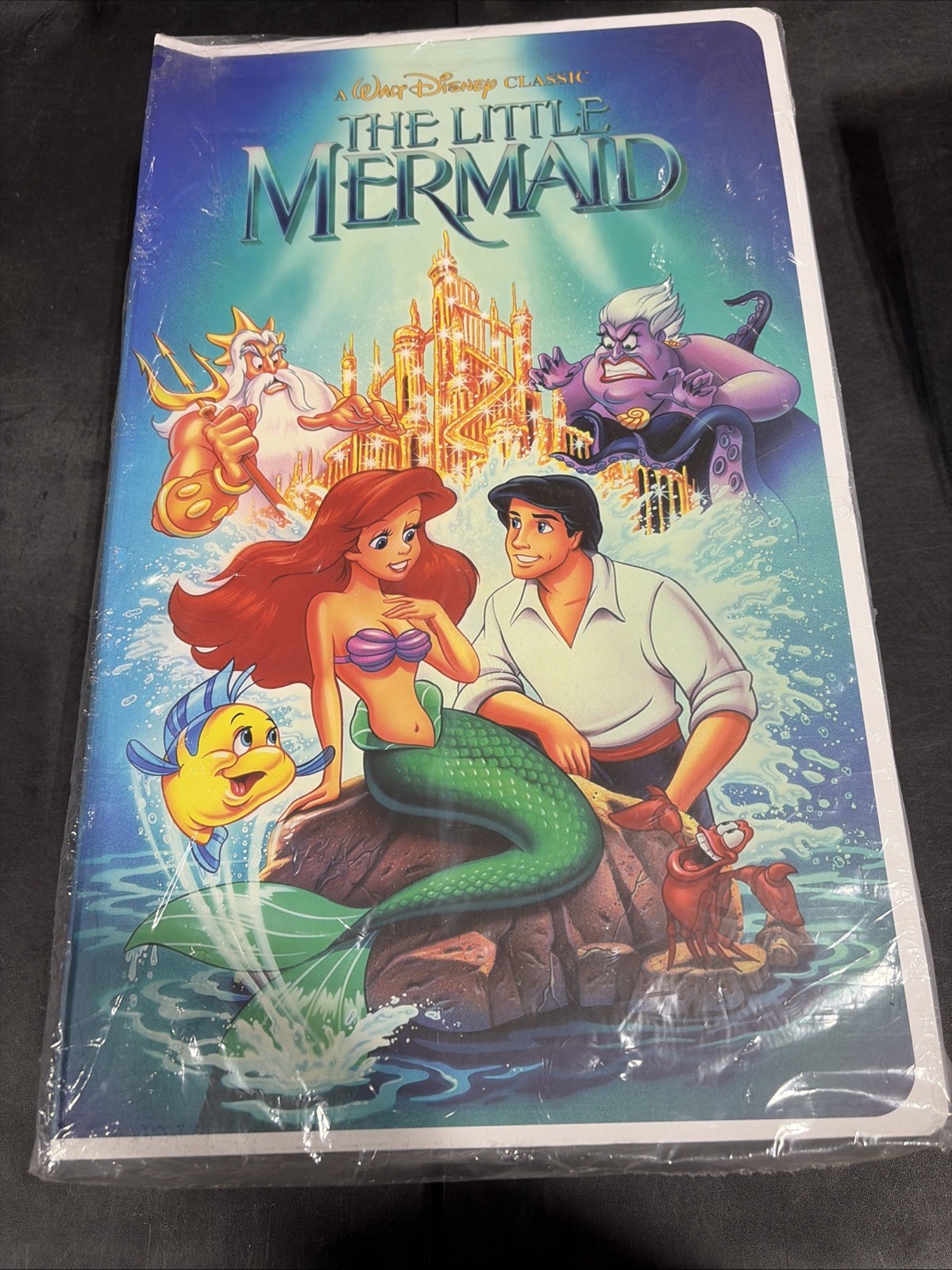WALT DISNEY THE LITTLE MERMAID VHS BOXED SILK TOUCH THROW BLANKET - Box Damage