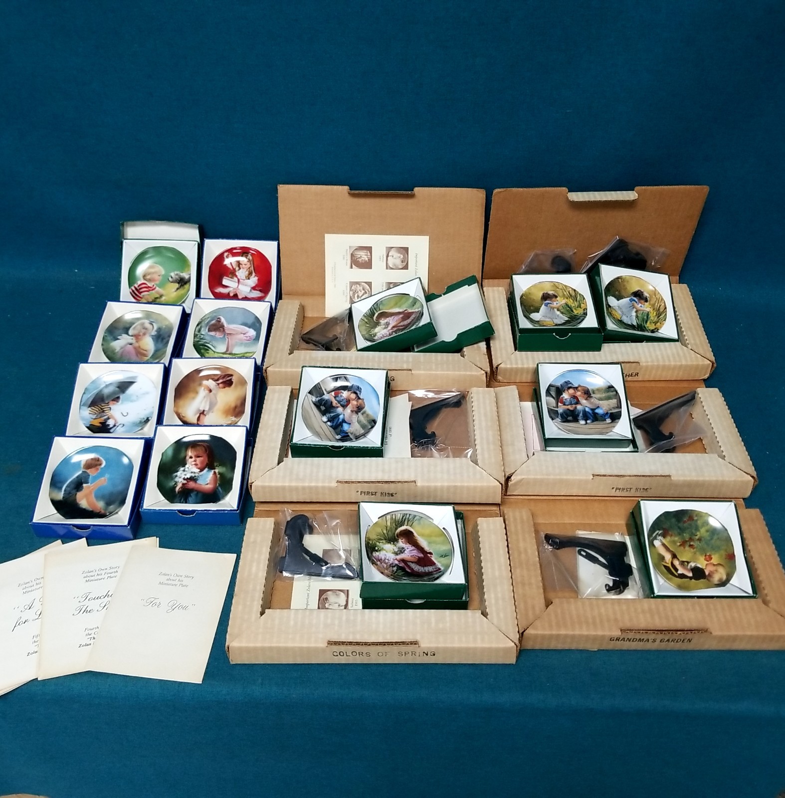 14pc Lot VTG Pemberton & Oakes Donald Zolan Miniature Plates Some COAs
