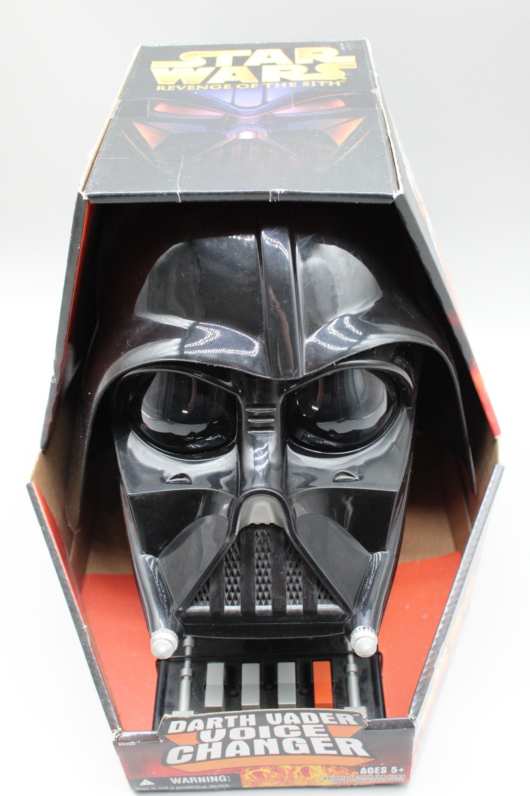 Hasbro Star Wars Darth Vader Electronic Voice Changer Helmet 2005 Factory Sealed