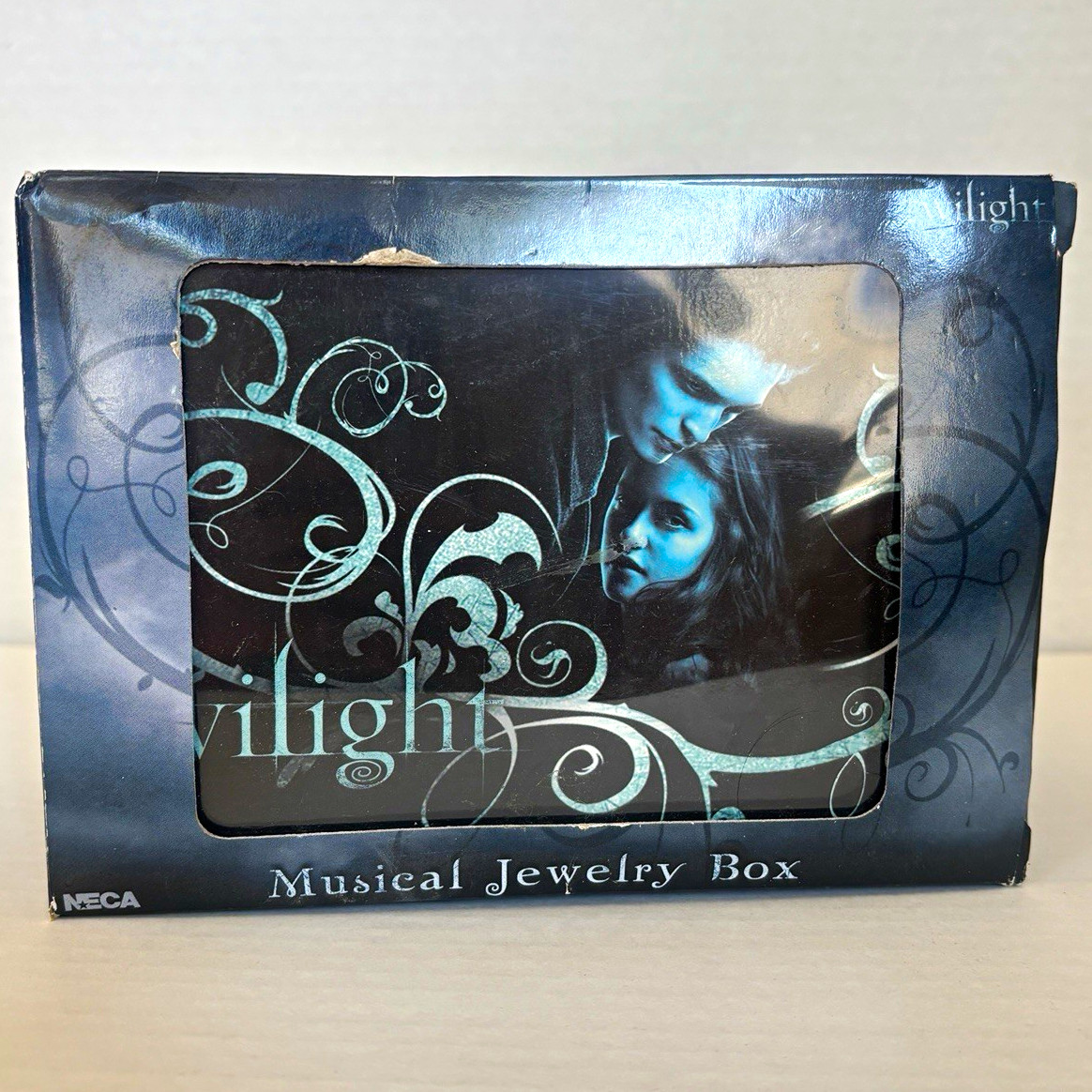 NECA Twilight Musical Jewelry Box Plays 