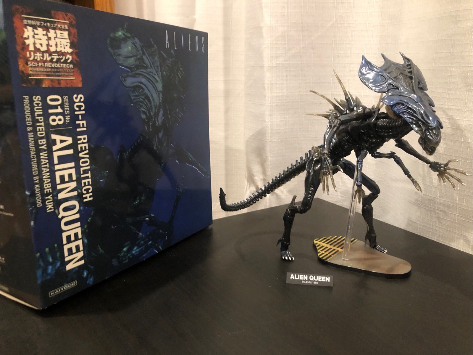 2010 Kaiyodo Sci-fi Revoltech No 018 Aliens Alien Queen Unglued Box