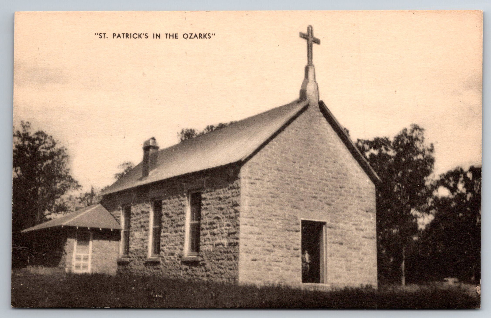 Vintage Postcard MO Ozarks St. Patrick\'s Church ~6765