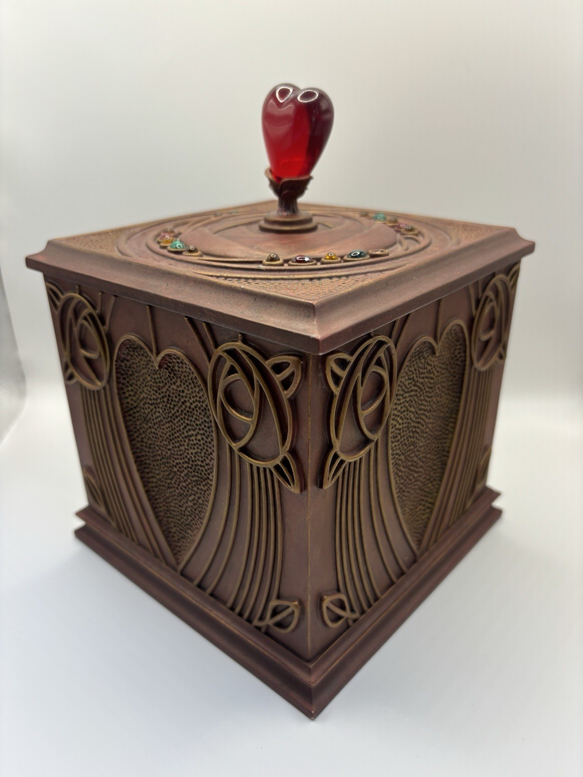 Thomas Blackshear Ebony Visions Heart Treasures Box