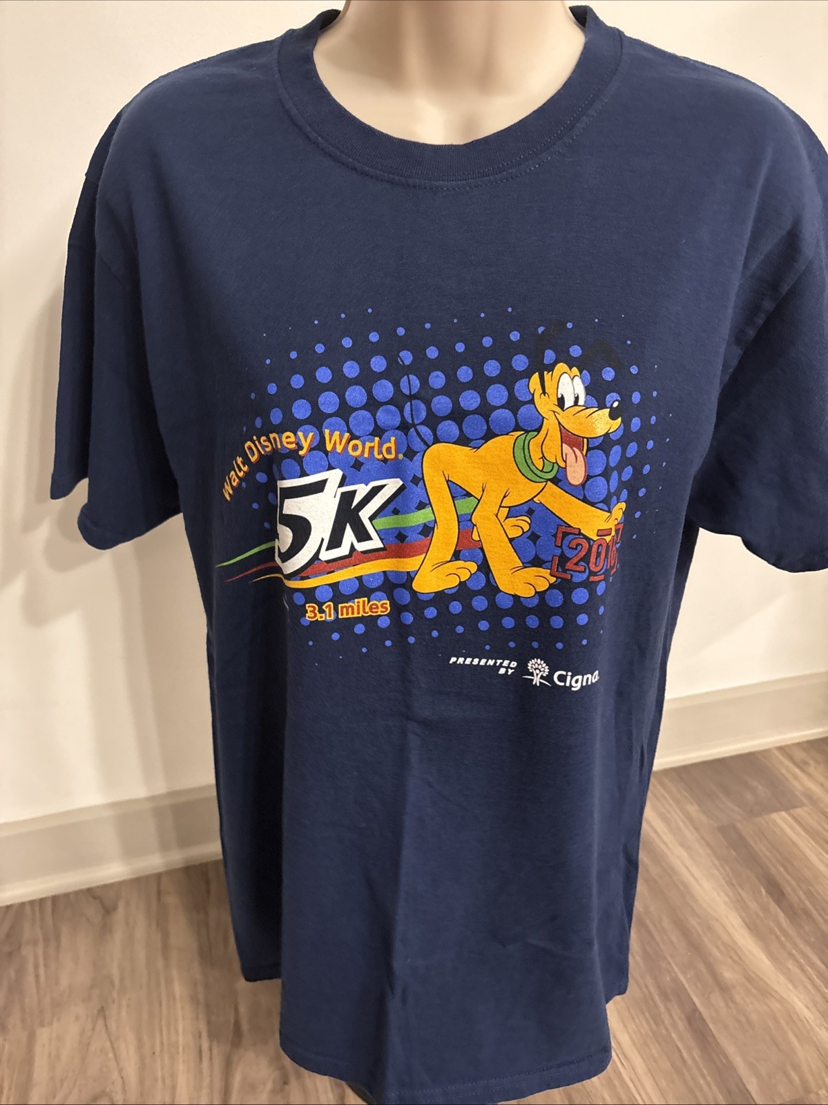 RunDisney Walt Disney World Marathon Weekend 2016 5k Shirt Women’s Medium