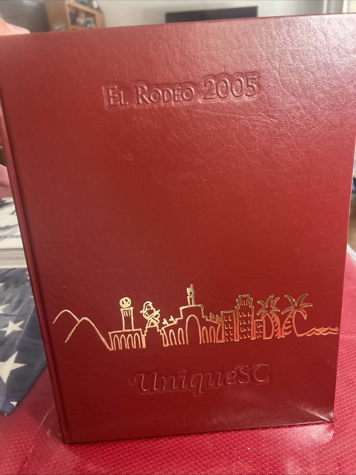 UniqueSC • El Rodeo • 2005 •USC Yearbook VOLUME 100 • REGGIE BUSH
