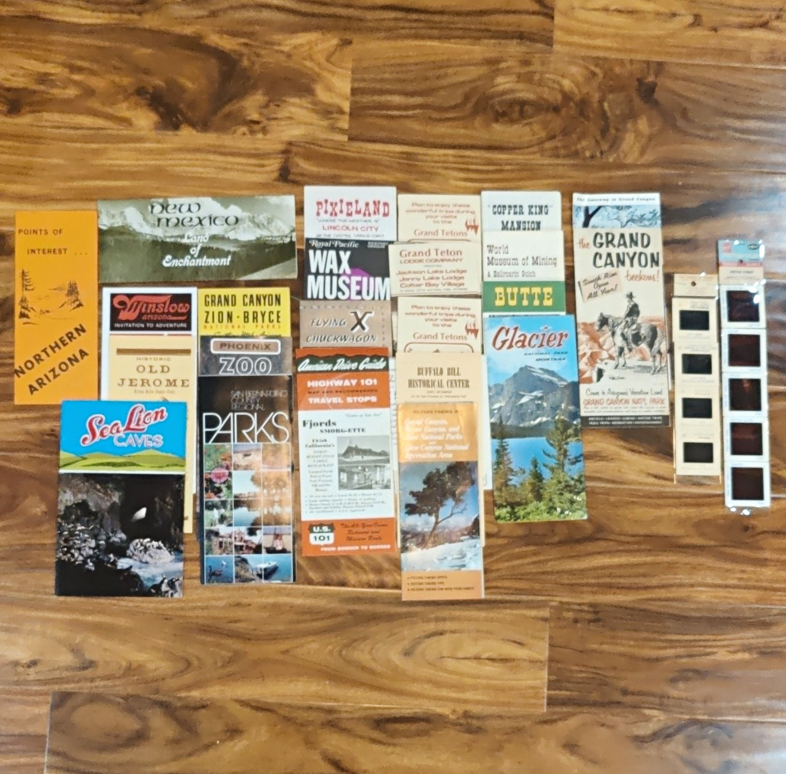 Vtg Western US Travel Brochure Lot Mid Century Attractions/Parks/Slides Ephemera