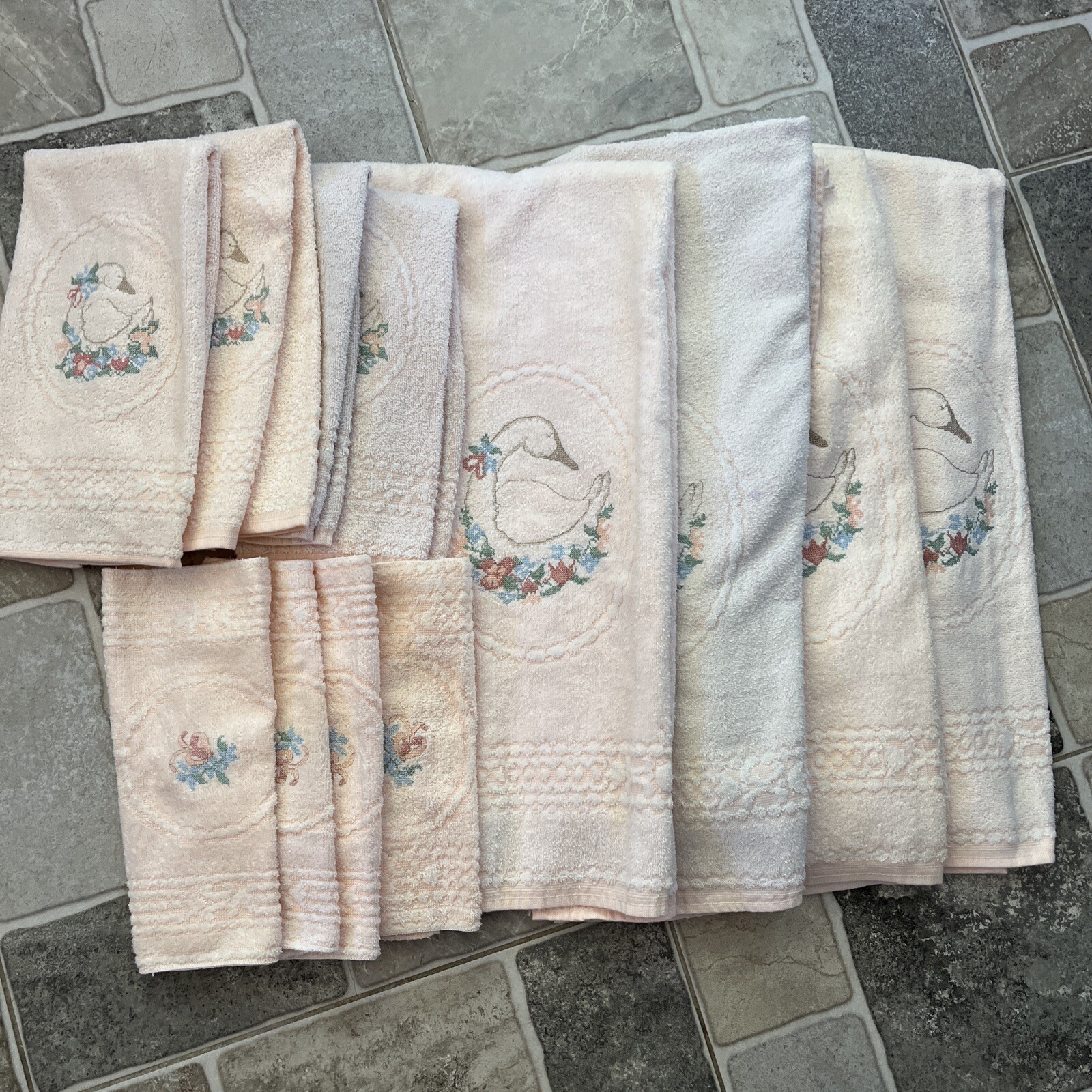 Vintage Cannon Royal Family Towels 12 Pieces Duck/Pink Made In USA Please Read