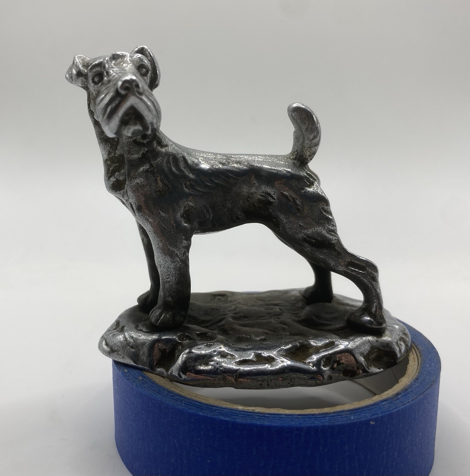 VINTAGE 1930s AIREDALE TERRIER CAR RADIATOR CAP MASCOT ~ DESMO DOG HOOD ORNAMENT