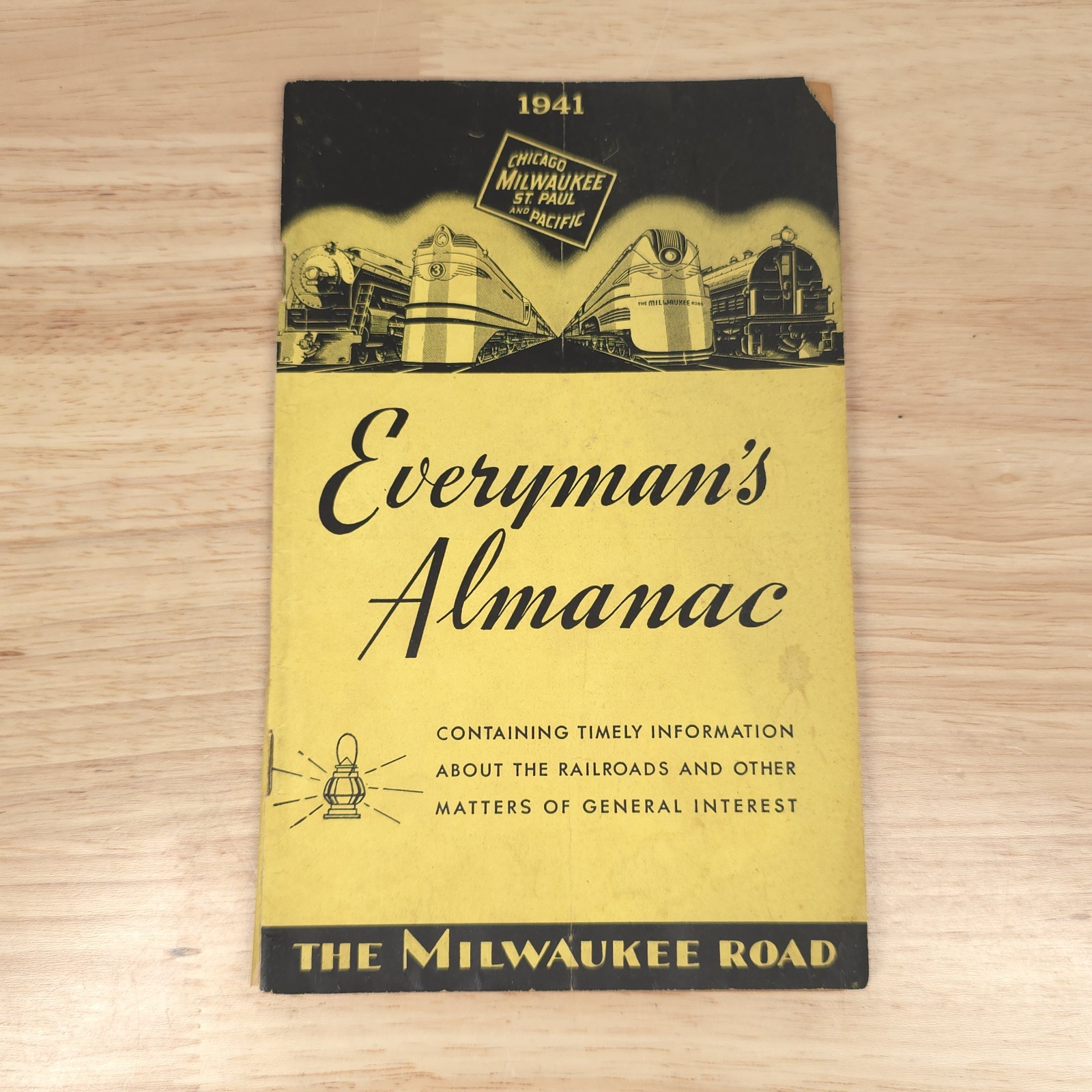 1941 Everyman's Almanac The Milwaukee Road Chicago St Paul VTG Travel Booklet