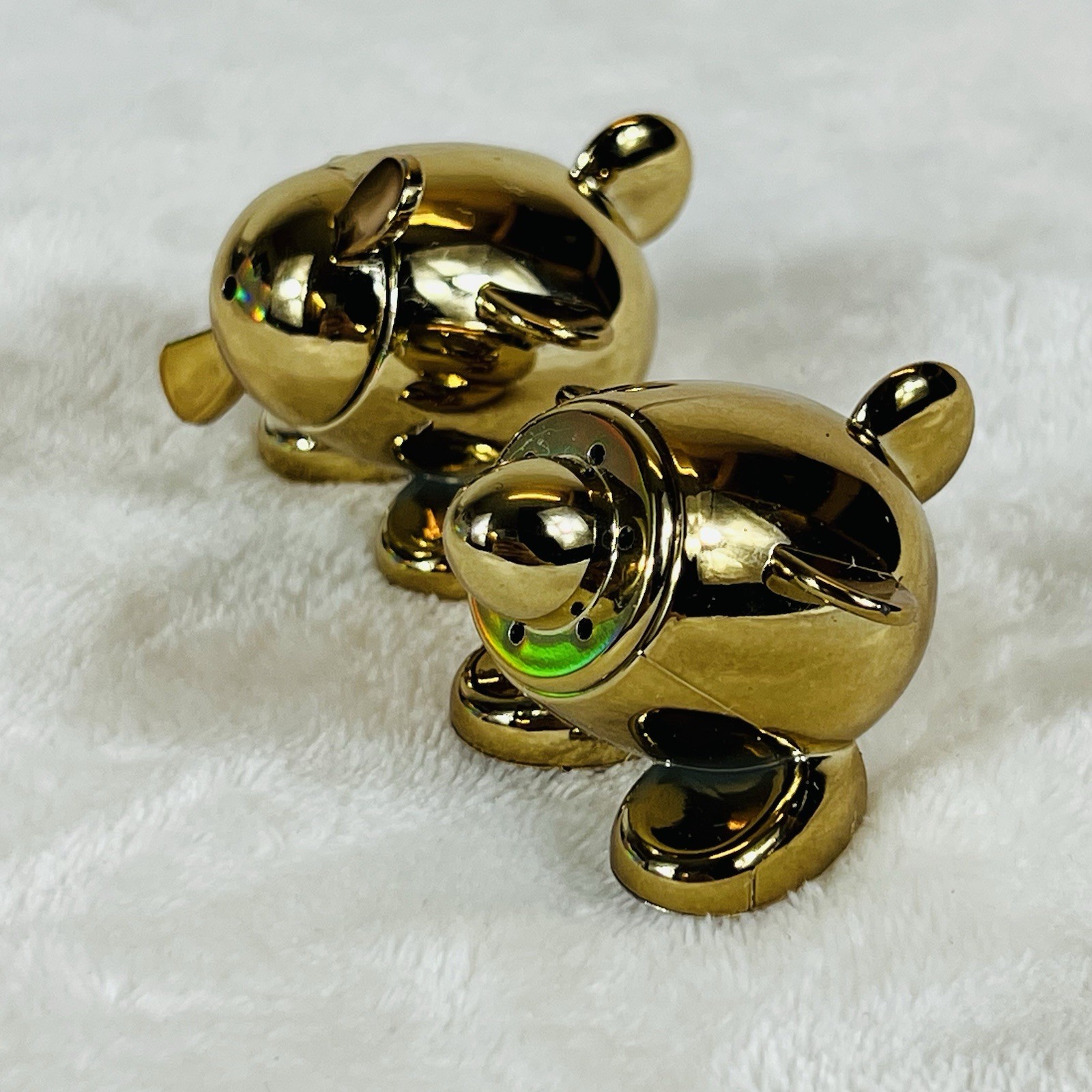 Virgin Atlantic Salt & Pepper Shakers “Pinched From Virgin Atlantic” Gold VTG
