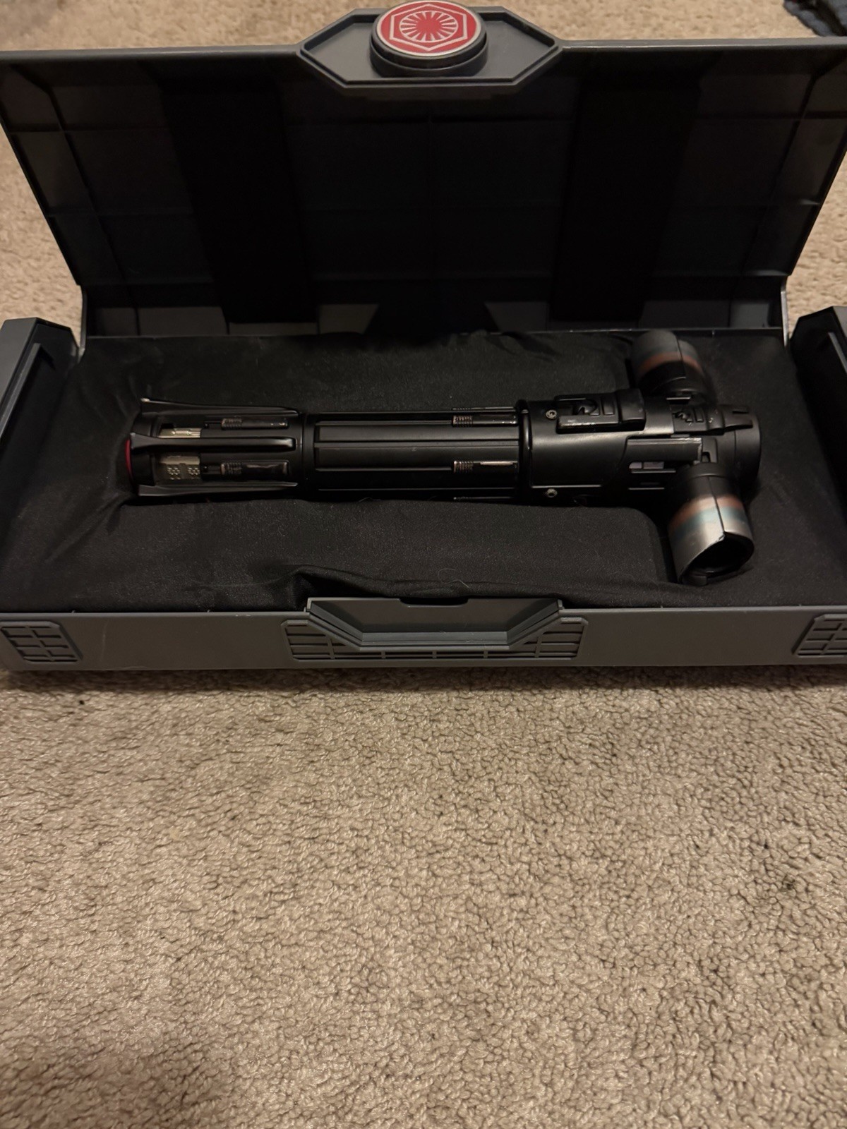 Disney Star Wars Galaxy Edge legacy light saber Kylo Ren