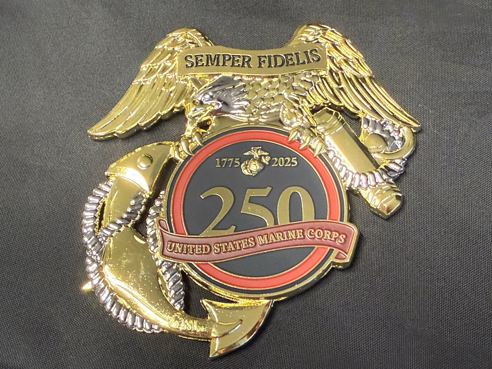 MARINES XXL THE FEW THE PROUD 250 ANNIVERSARY SHINY GOLD