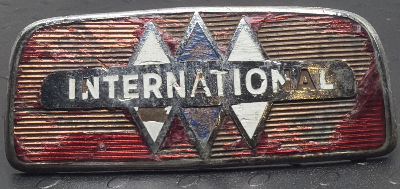 Vintage International Harvester Triple Diamond Truck Emblem Metal Badge 1940s:D1