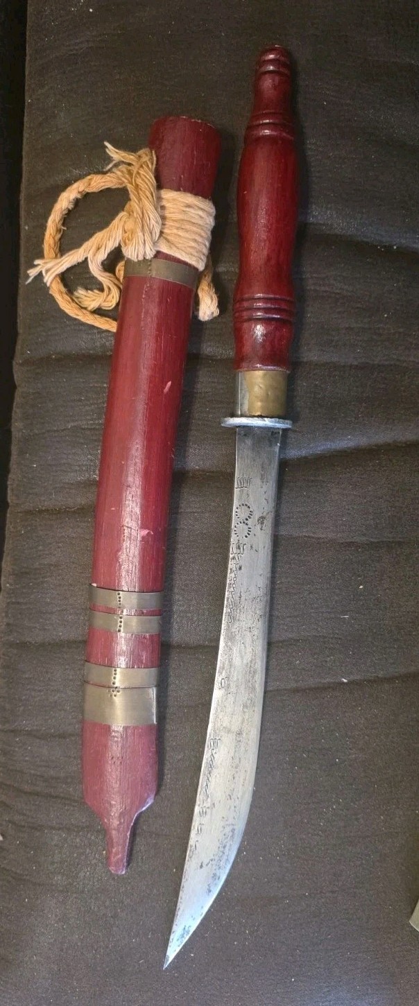 Vintage Dha Southeast Asian Single-Edged Sword w/Wooden Scabbard. 