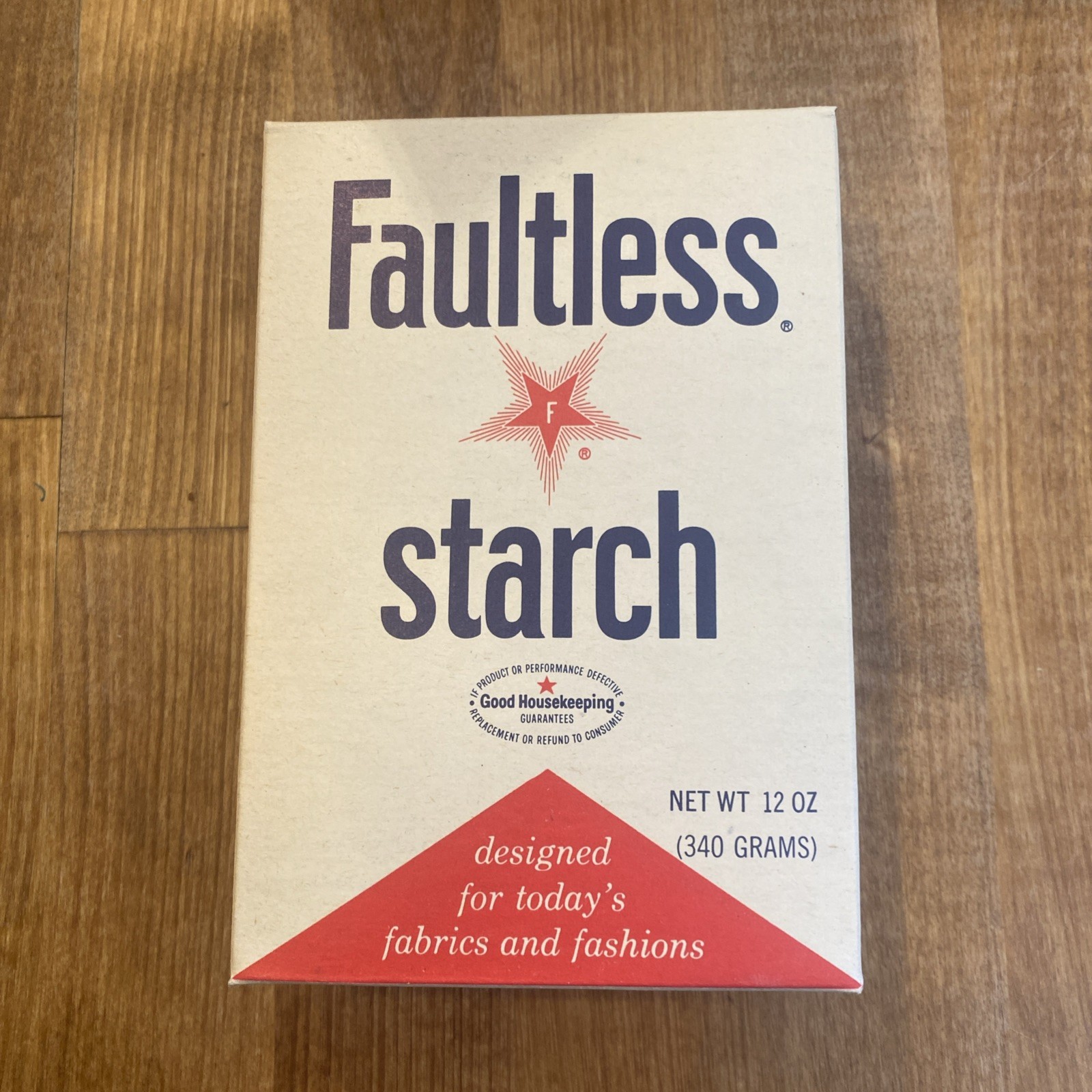 Vtg 1980s Faultless Laundry Soap Detergent Starch 12 oz Sealed NOS Film Prop