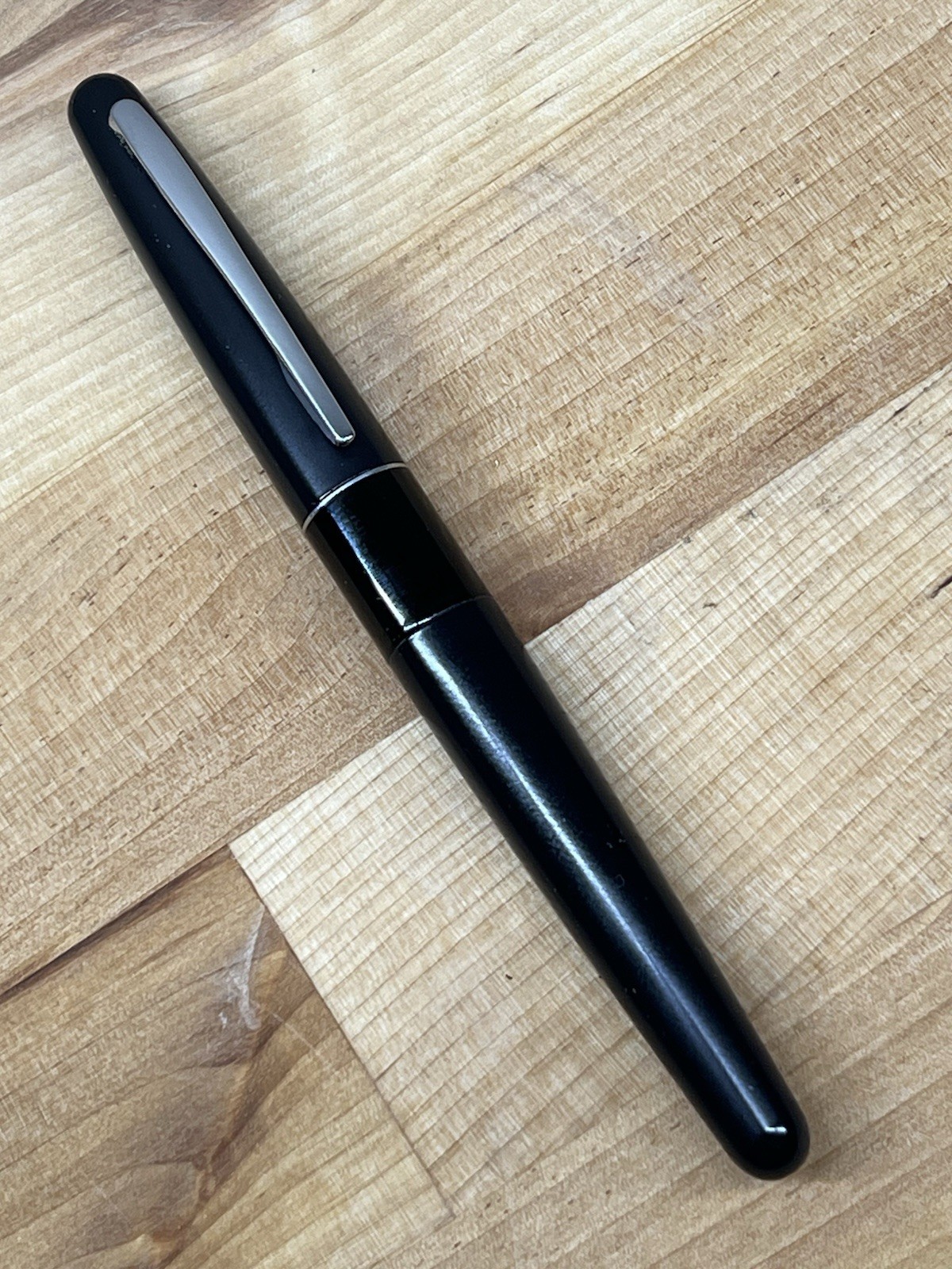 Pilot Metropolitan MR Fountain Pen • Black w/ Chrome Accents • Made In Japan