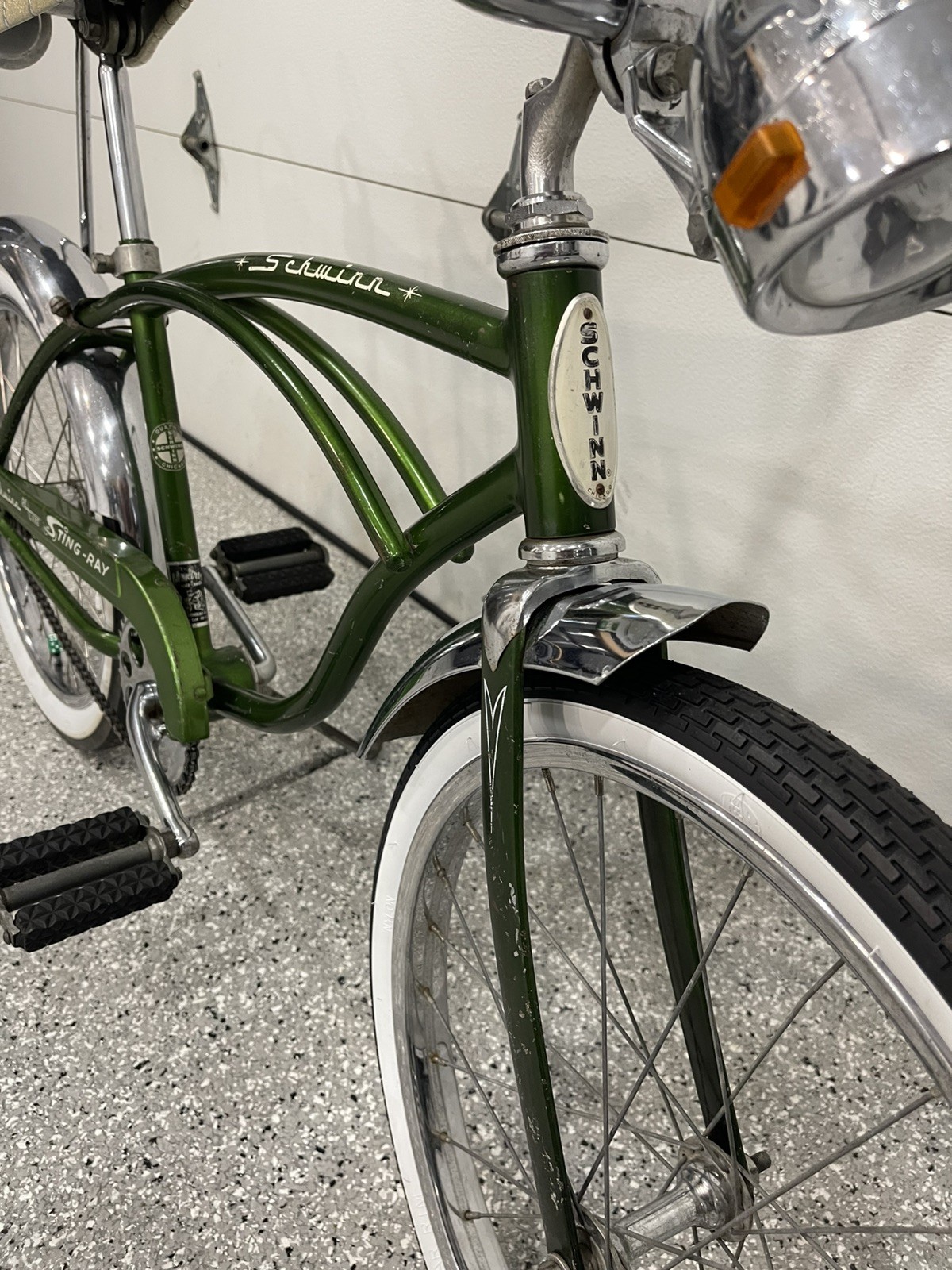 1968 SCHWINN STING-RAY Deluxe Campus Green S2 s7 Center Silverglow Original 