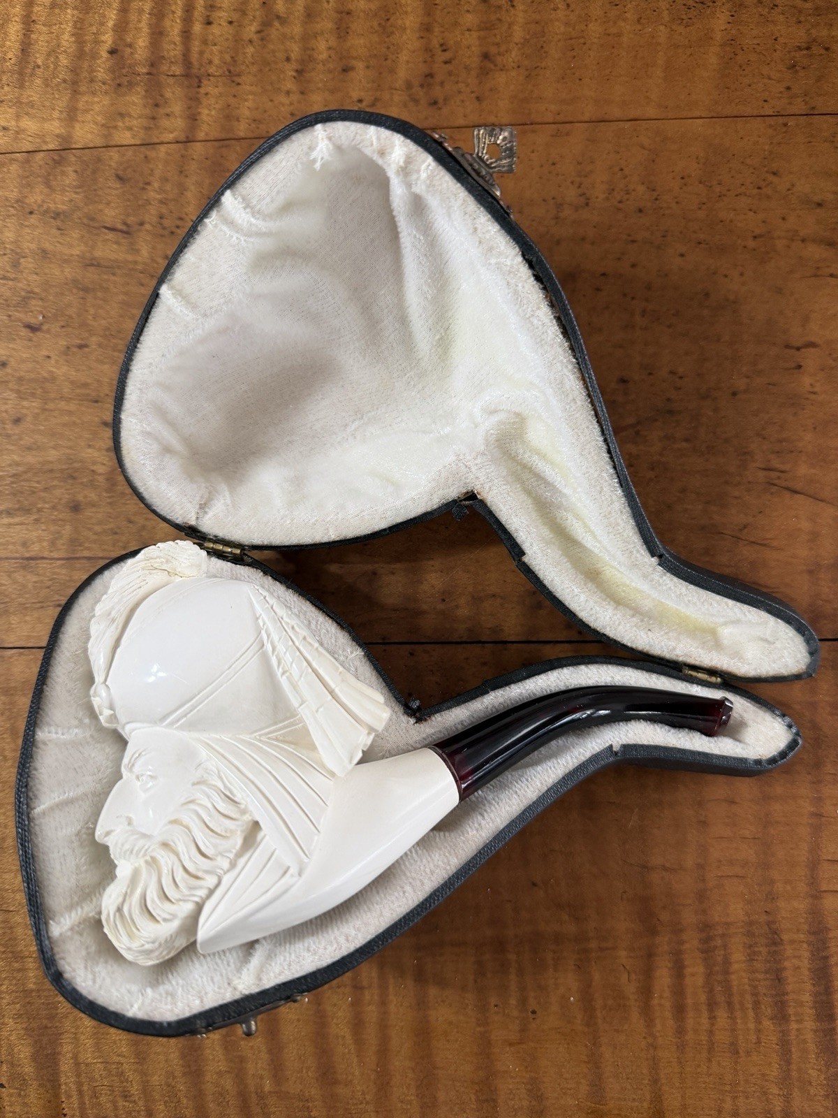 Sultan Block Meerschaum XL Deep Bowl Bent Stem With Leather Case 389