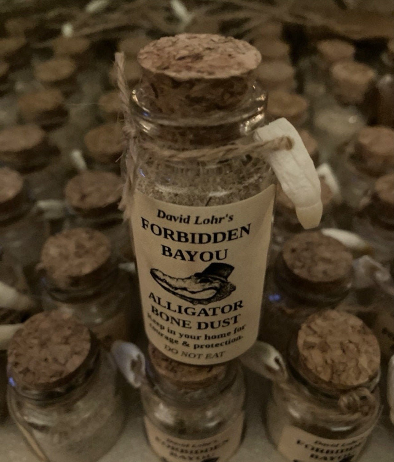 Louisiana Alligator Bone Dust With Genuine Tooth 30ml
