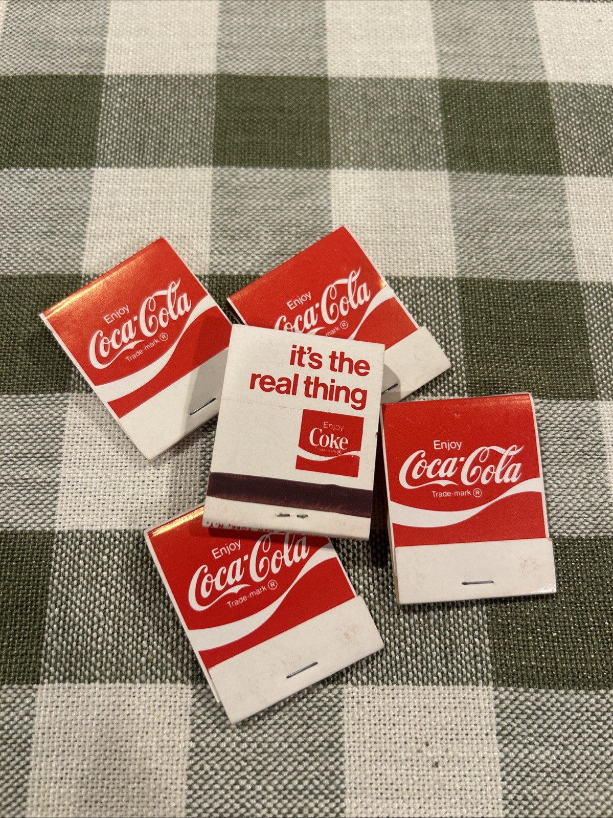 Coca-Cola Vintage 1970s Its The Real Thing Red White Design Matchbook
