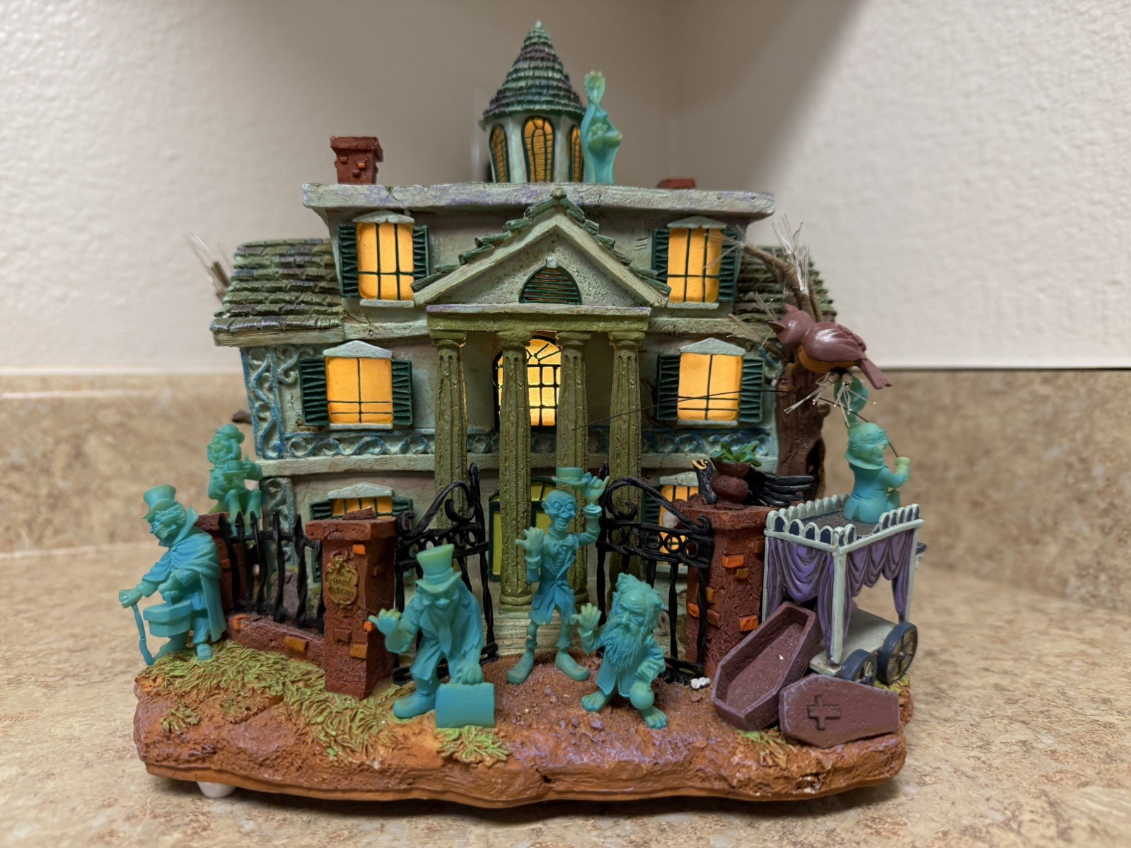 VTG Disney Village Haunted Mansion Light-Up House Hitchhiking Ghost. 2003 