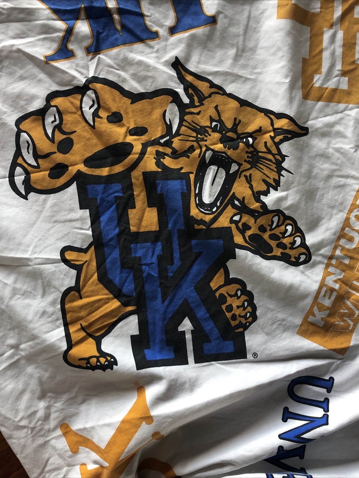 Vtg University Of Kentucky Wildcats Full Fitted Sheet 50/50 Cotton Polyester USA