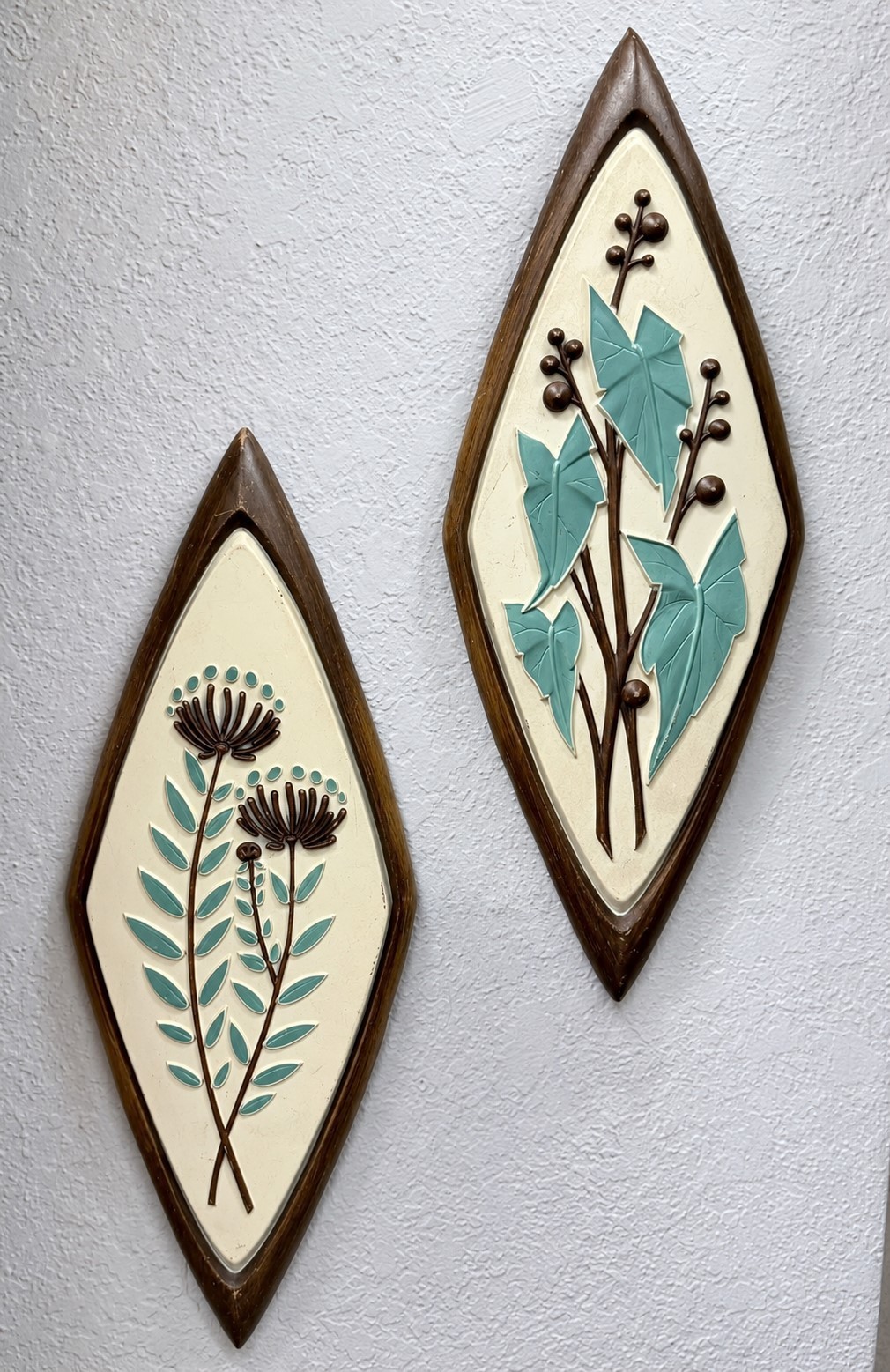 Vintage Mid Century Syroco Turquoise Botanical Wall Hanging Diamond Plaque Set 2