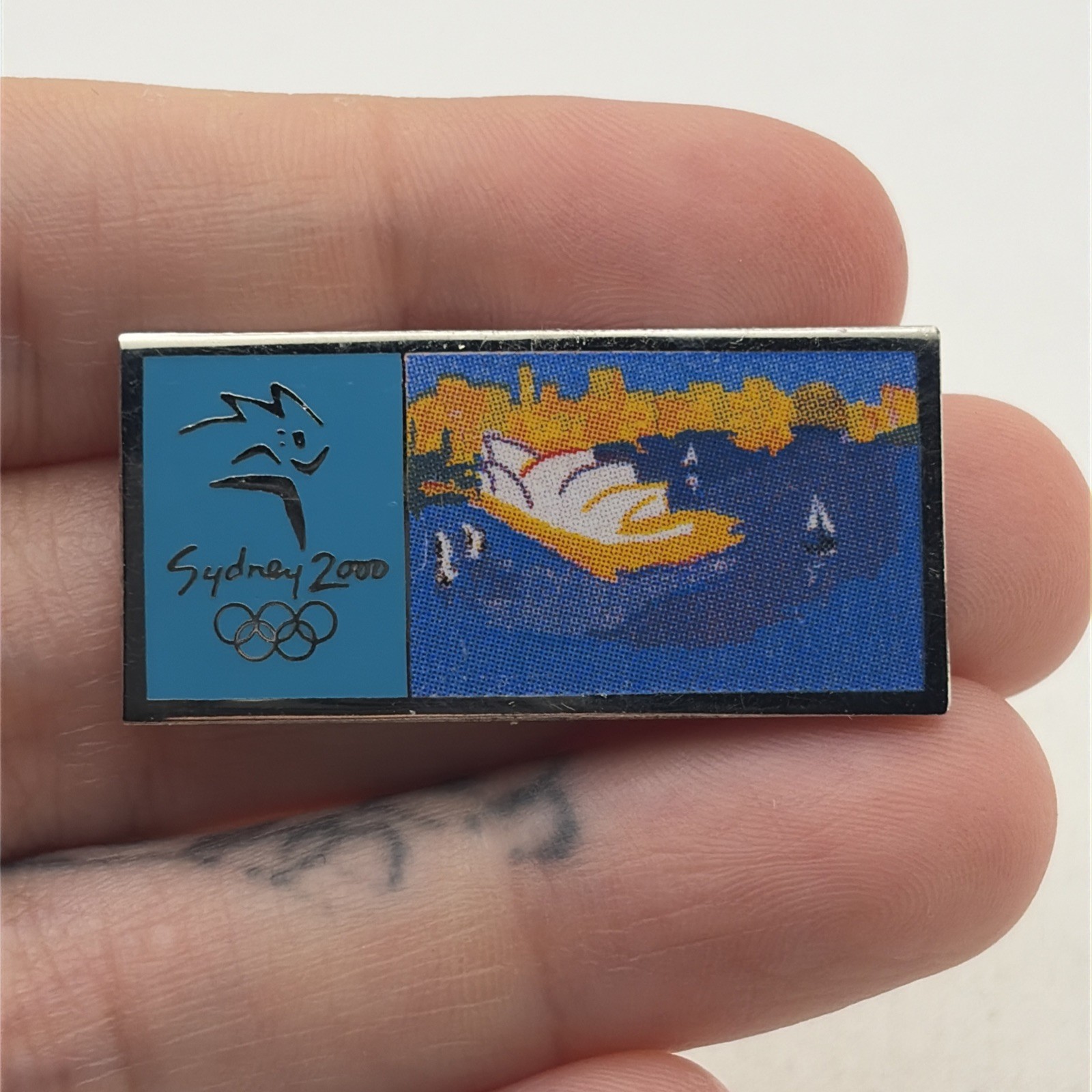 2000 Sydney Australia Summer Olympics Opera House Sporting Event Lapel Hat Pin