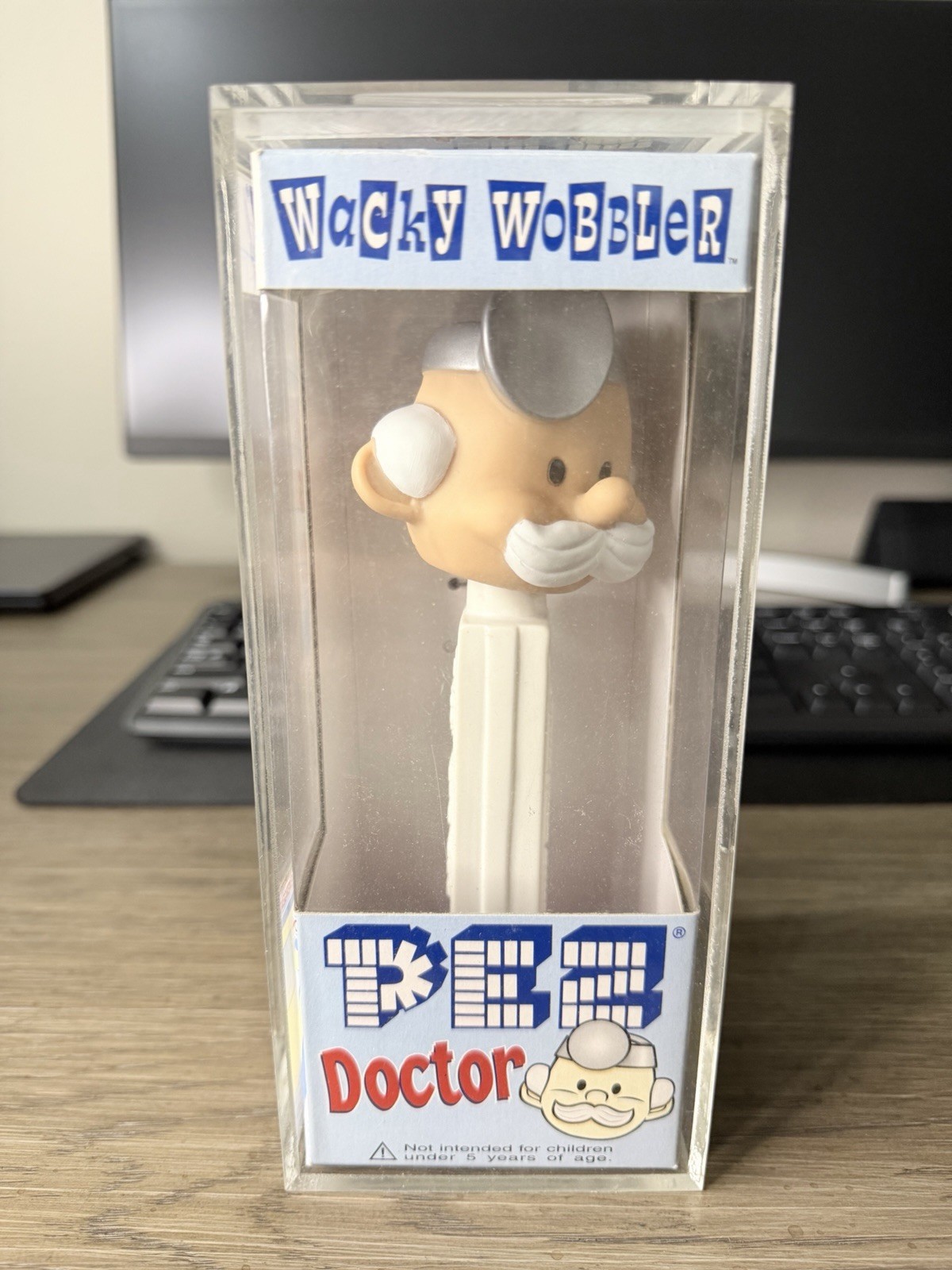 Vintage 2002 Funko Wacky Wobbler PEZ Doctor Bobblehead w/ Acrylic Case. NEW🔥