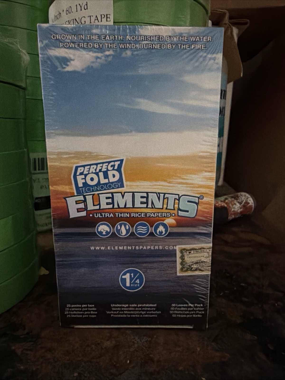 ELEMENTS 25 PK 1 BOX ELEMENTS PERFRCT FOLD 1 1/4 (1.25) ULTRA THIN ROLLING PAPER