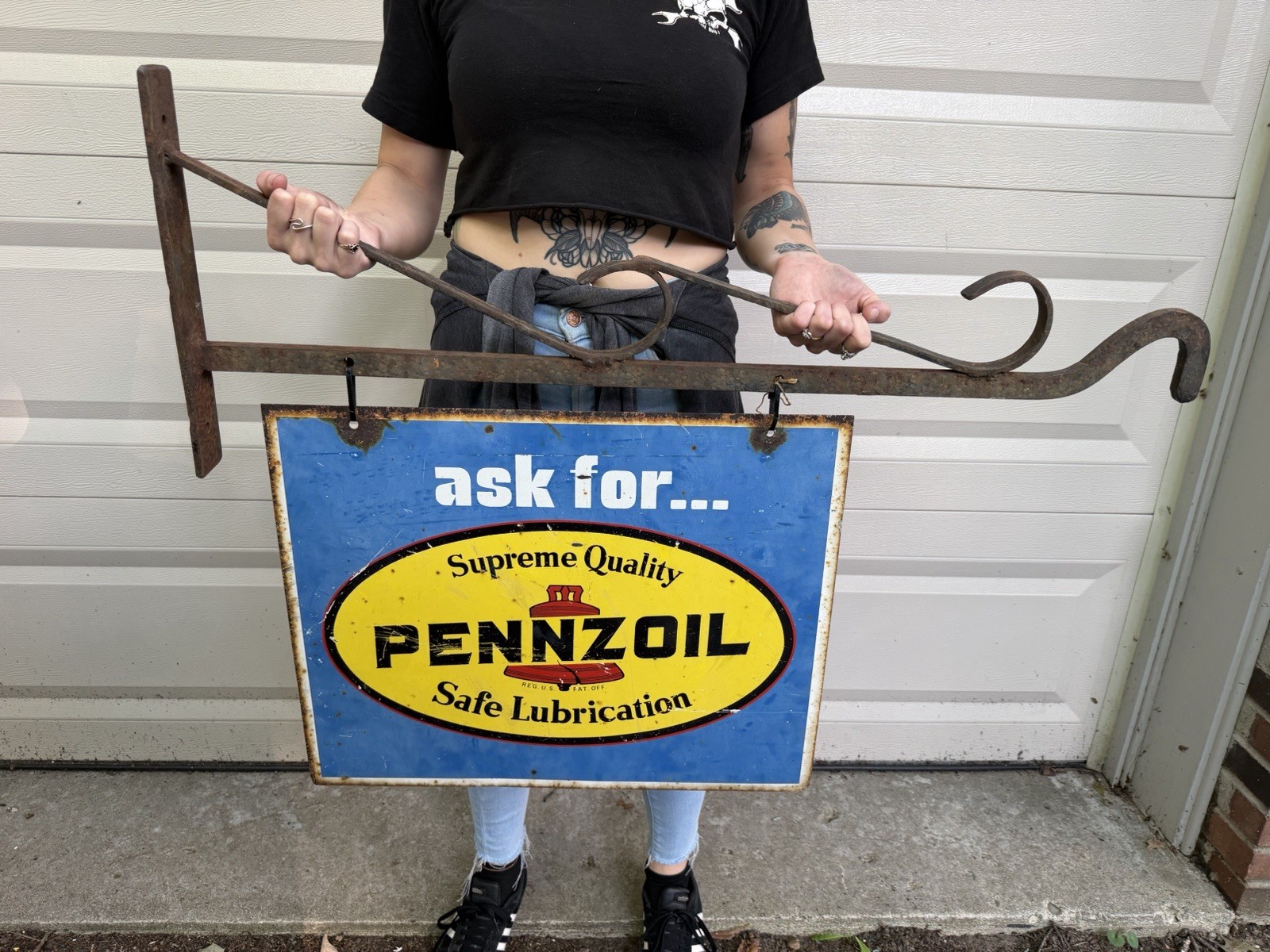 Vtg Pennzoil Ask For Double-Sided Metal Sign Gas OIL Cast Bracket Hanger Store