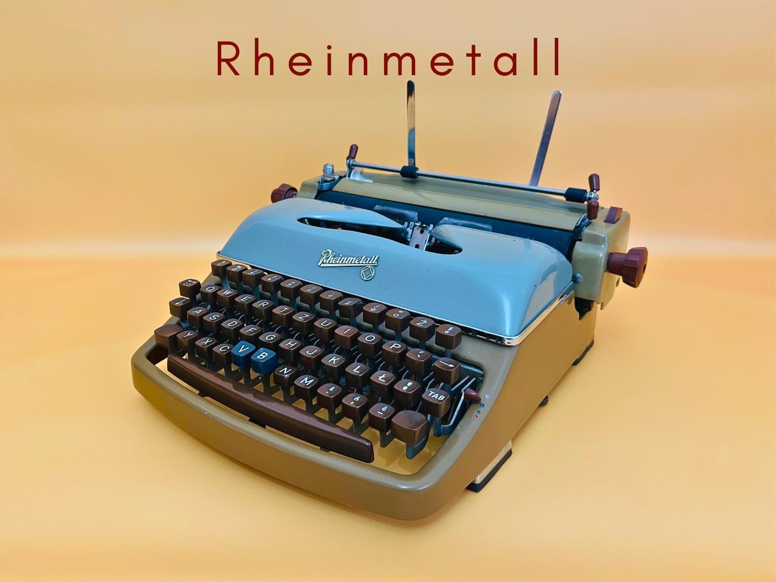 Working Typewriter Rheinmetall KsT Metal Portable Typewriter QWERTZ Retro Gift