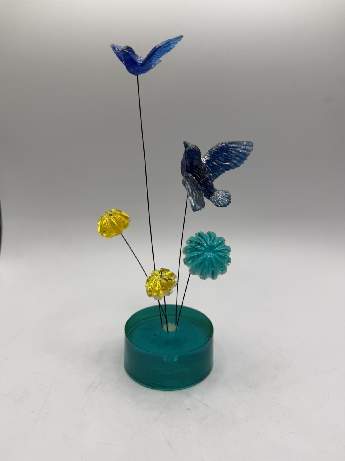 Vtg 1969 New Designs Inc Lucite Kinetic Wire Bird Sculpture MCM Atomic Retro Art