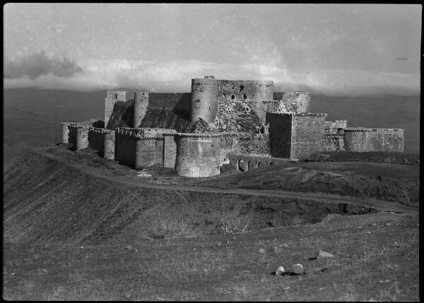Syria Battlements of the Crac de Chevalier Crusader stronghold Syr - Old Photo 1
