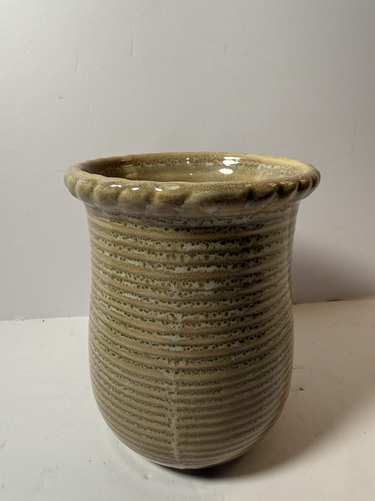 Pacific Rim Hand painted Large 18oz Ribbed Sage Green Mug coffee Tea Rope Handle