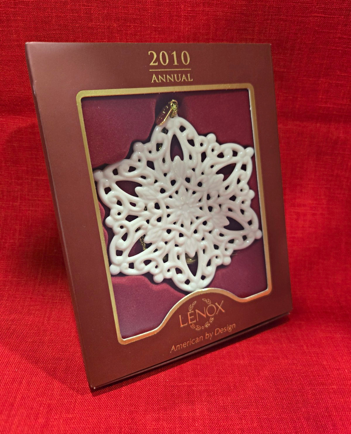 Lenox 2010 Snow Fantasies Snowflake Christmas Ornament