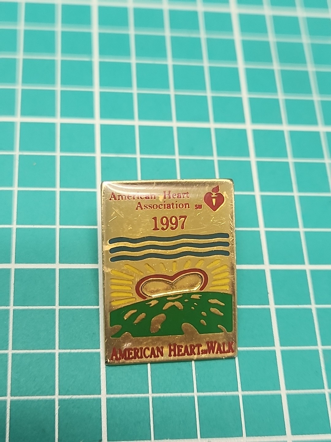 Vtg AHA 1997 American Heart Walk Gold Tone Lapel Pin