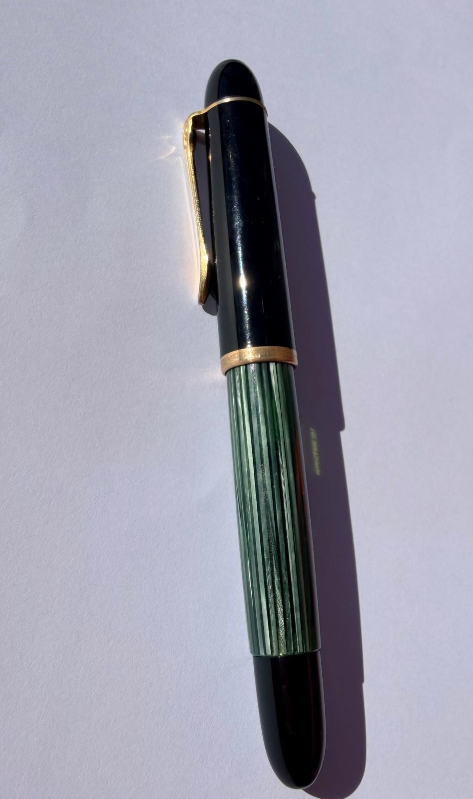 Vintage Pelikan 140 Fountain Pen – Green Striated (Near Mint)