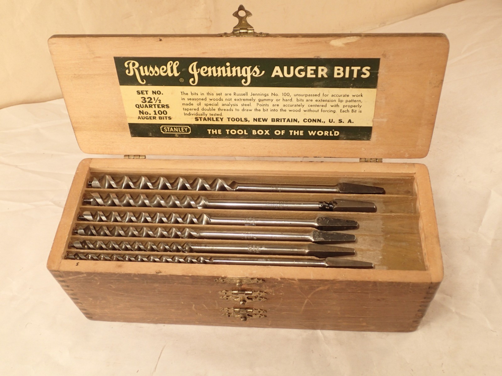 STANLEY RUSSELL JENNINGS No. 100, 13 Auger Bit Set 32 1/2 Qtrs, 3-Tiered Box EXC
