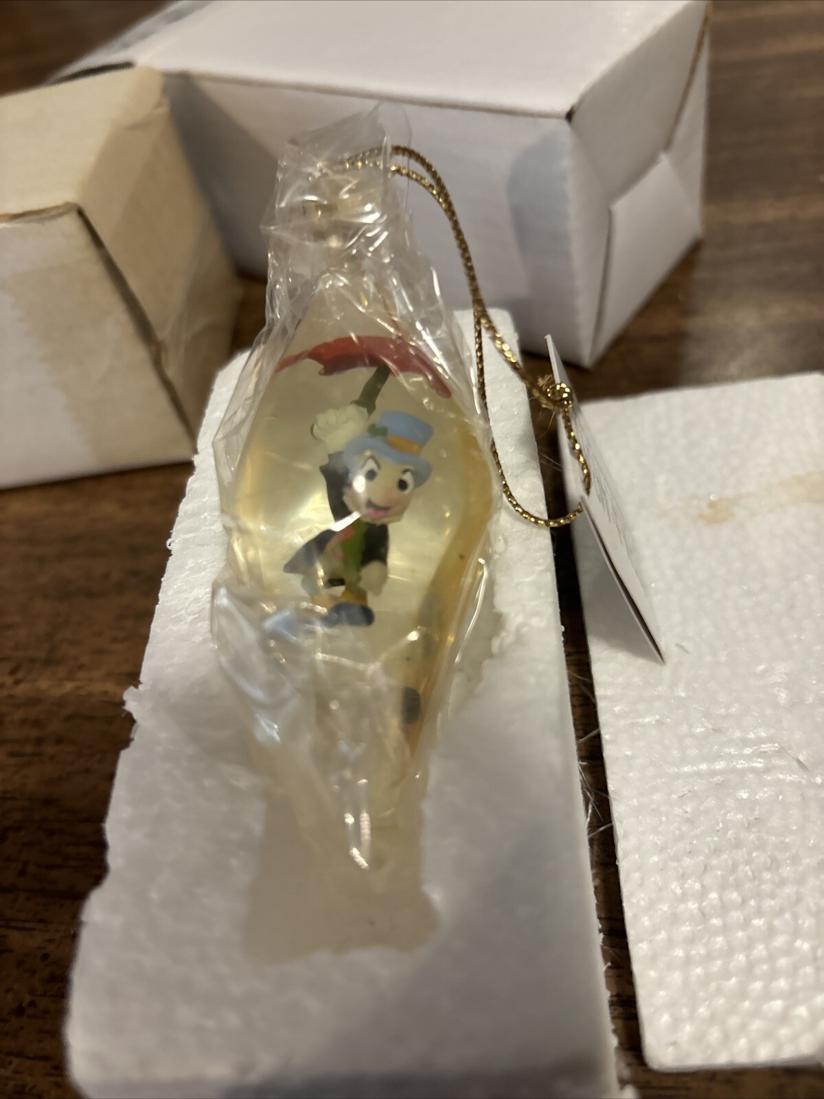 Disney Dew Drop Jiminy Cricket 2004 Hard Plastic Christmas Ornament VHTF