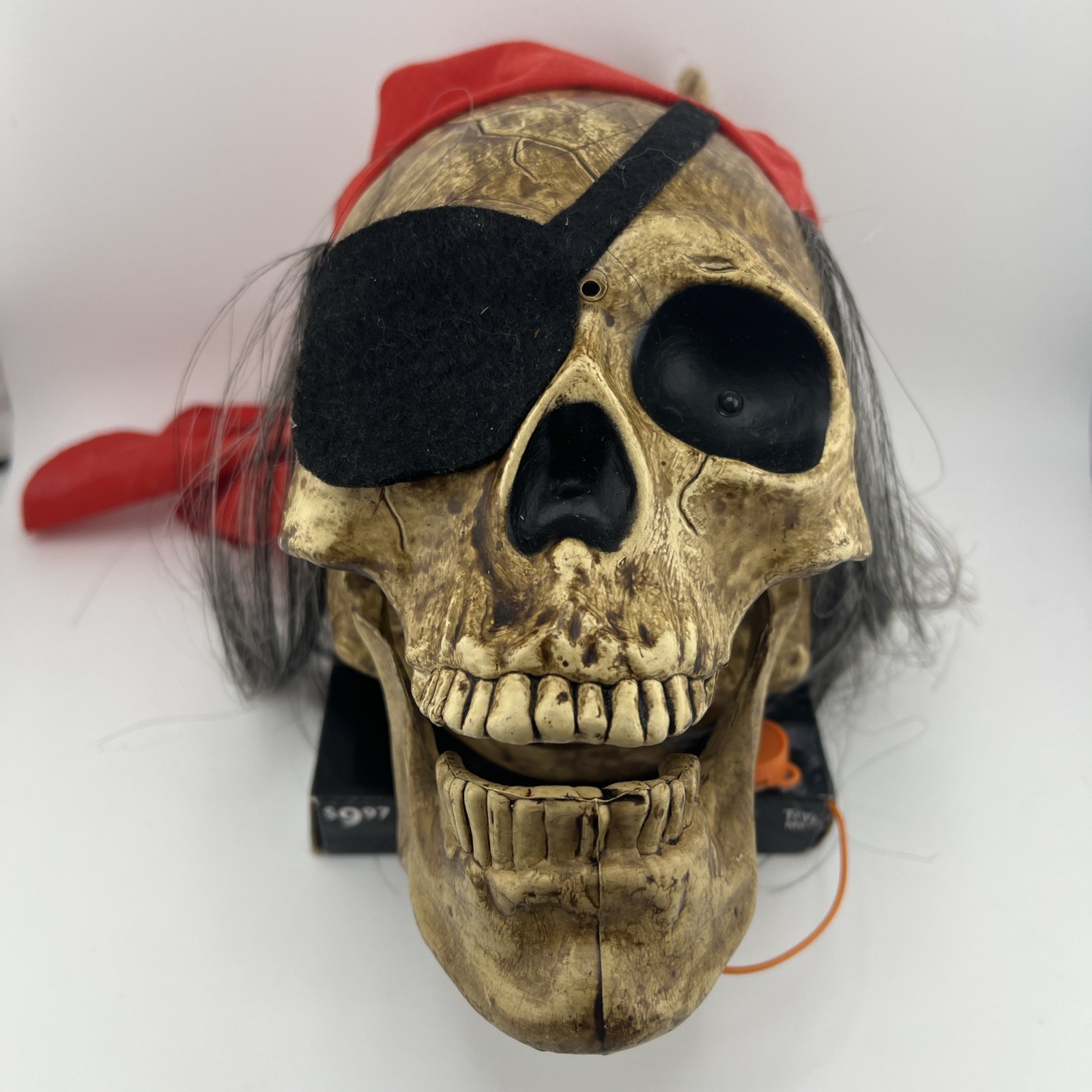 2008 Magic Power Animated Singing Talking Pirate Skull Halloween NOS NIB WORKS