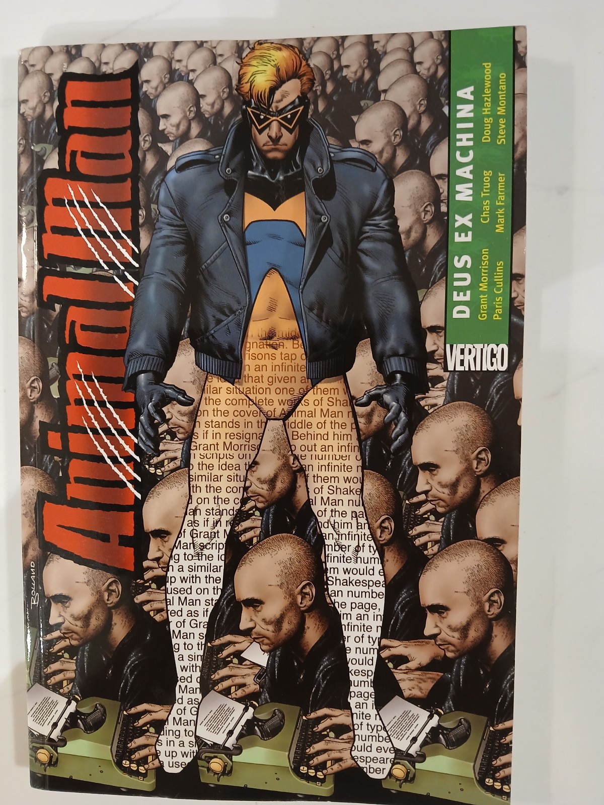 DC COMICS OOP Vertigo ANIMAL MAN  Deus Ex Machina - Softcover Collected TPB