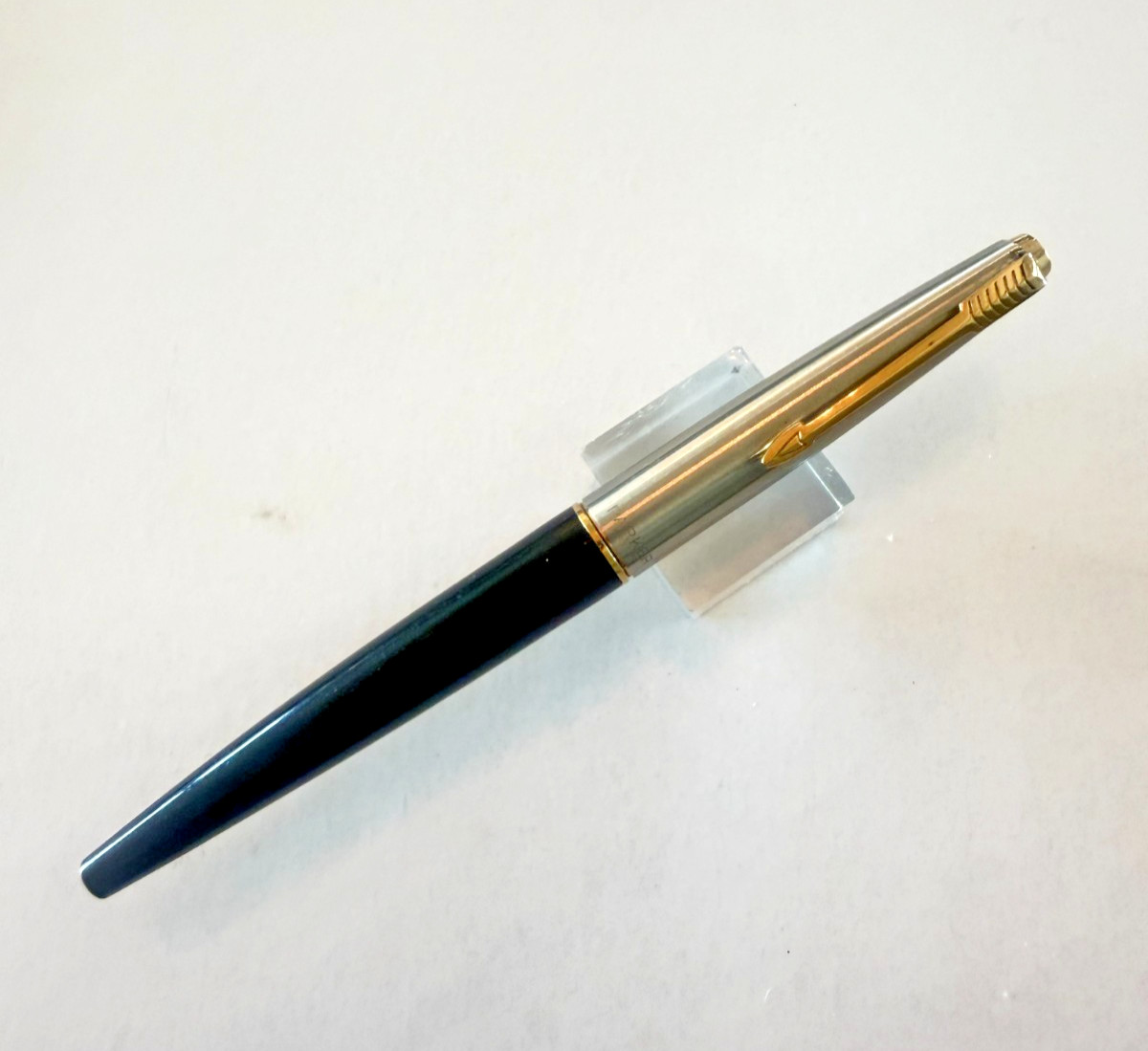 1960s Black Parker 45 Fountain pen FINE nib, Gold trim Cartridge filler.  NICE
