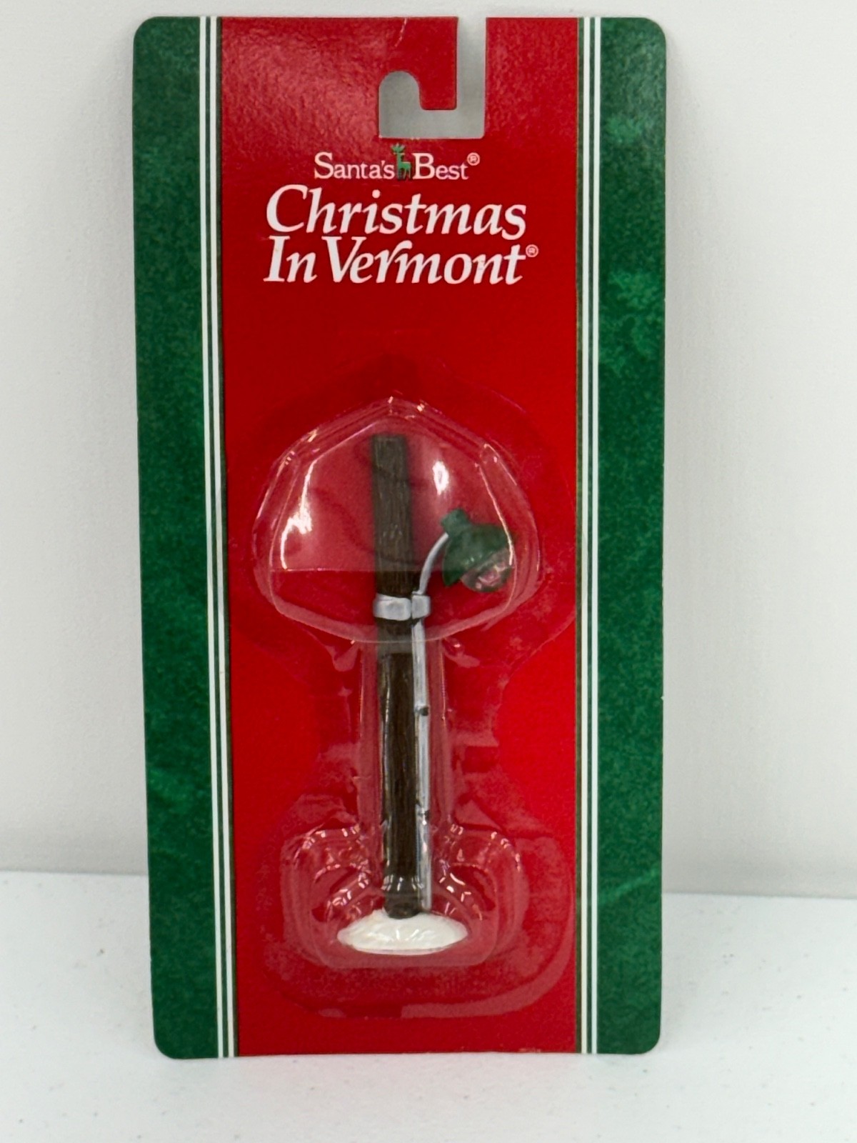SANTAS BEST CHRISTMAS IN VERMONT CHRISTMAS VILLAGE STREET LIGHT POST
